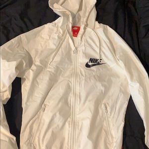 nike windbreaker